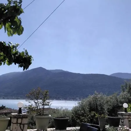 Διαμέρισμα Thea Family 3 Γένι